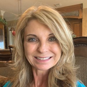 Meet your Posher, Denise